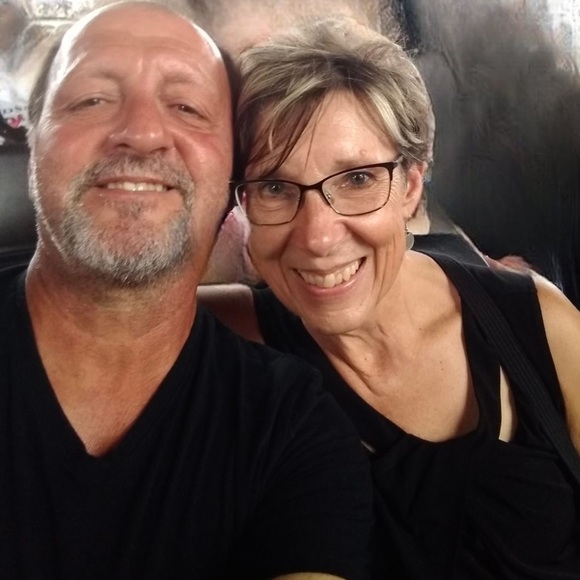 Meet your Posher, Pamela - Picture 1 of 5